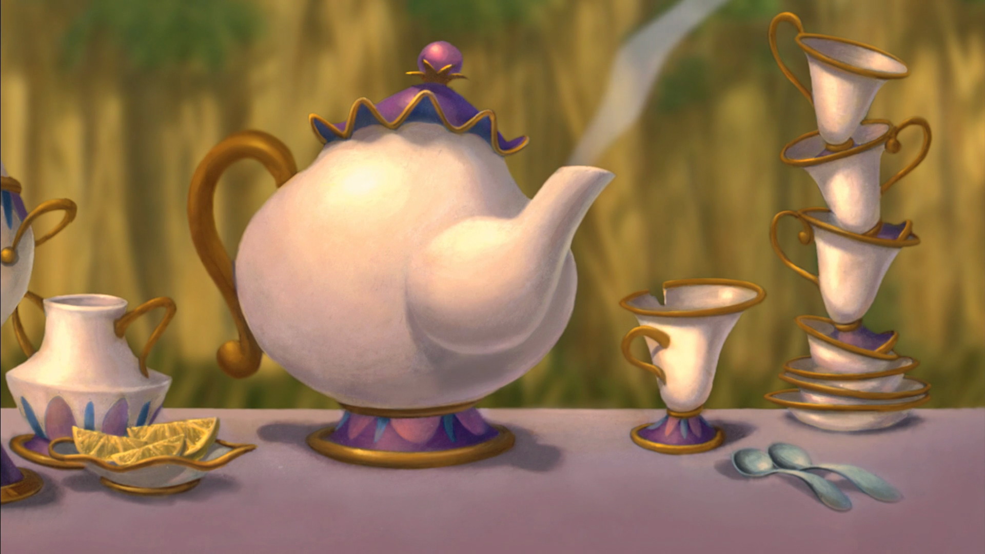 Disney Beauty and the Beast Mrs. Potts Teapot Set With 2 Chip Cups
