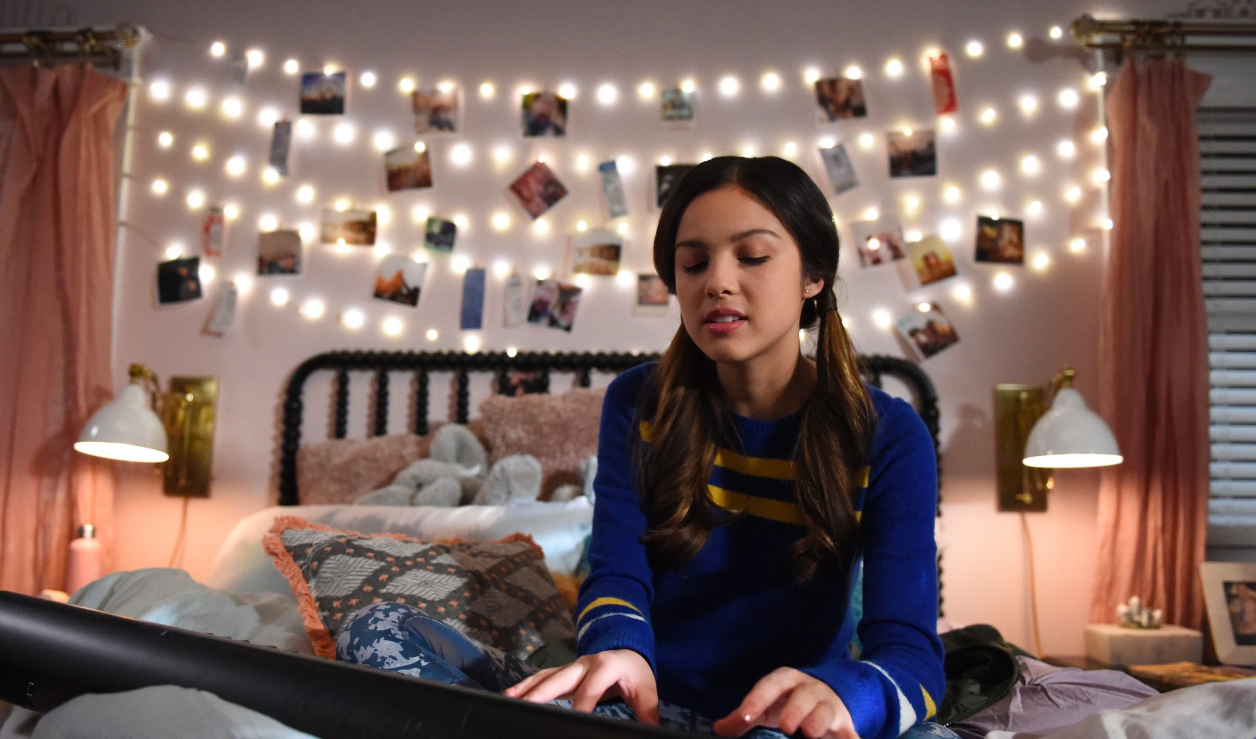 Olivia Rodrigo - All I Want (Official Video) 