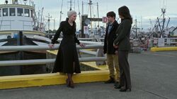 Once Upon a Time - 5x02 - The Price - Emma, Henry and Regina