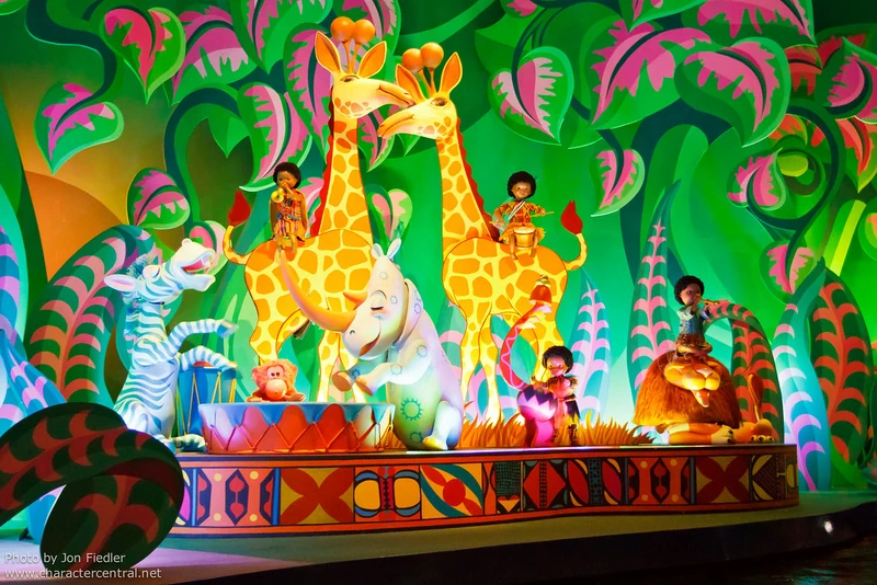 It's a Small World Animals
