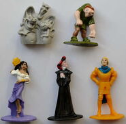 1993-Nesquick-Hunchback-of-Notre-Dame-figures1