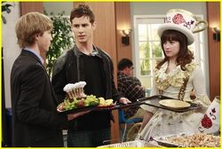 SWAC-1-09-With-A-Chance-Of-Dating-Promos-sonny-with-a-chance-5496185-500-335-1-