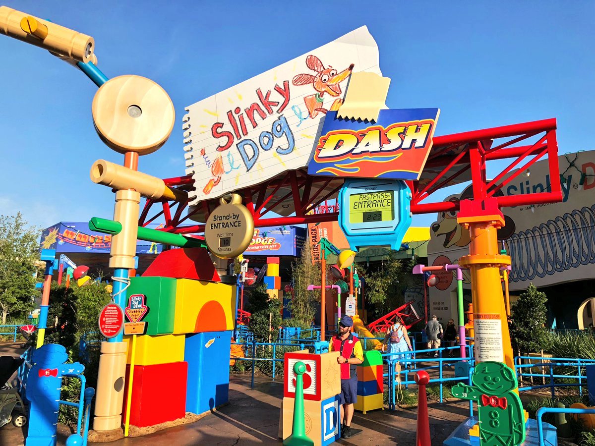 Slinky Dog Dash Disney Wiki Fandom