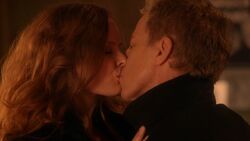 Once Upon a Time - 5x20 - Firebird - Zelena Hades Kiss