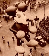 Another shot of Mickey.