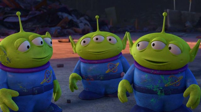 Three aliens from sales toy story