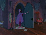 Sword-in-stone-disneyscreencaps.com-2516