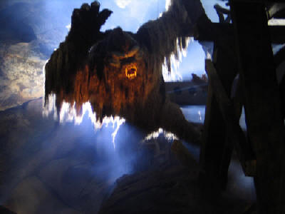 https://static.wikia.nocookie.net/disney/images/c/cf/Expedition-Everest-Yeti-783404.jpg/revision/latest?cb=20110414220758