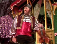 Gypsy violin.JPG.jpg (65 kB)