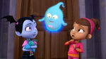 Going Batty-Scare B&B 3.jpg (1.97 MB) Vampirina and Poppy see Demi.