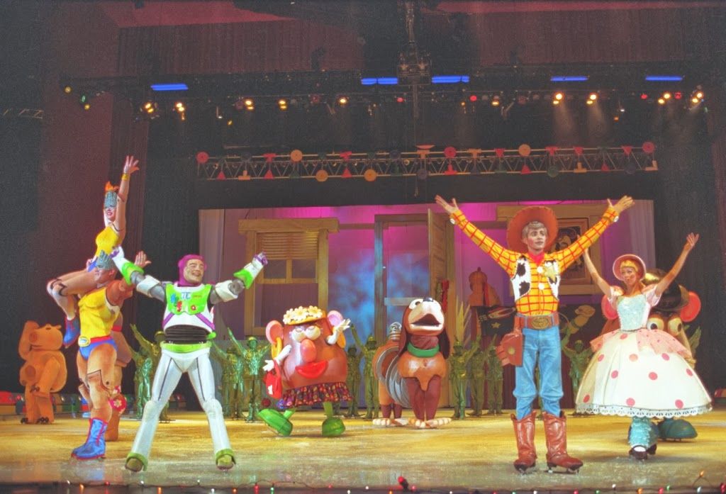 Disney on ice toys new arrivals