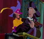 Clopin sorprende a Frollo durante Topsy Turvy.
