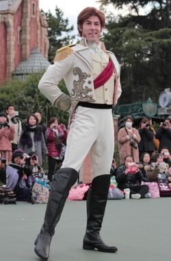 Prince Hans  Prince hans, Frozen hans, Disney villain costumes