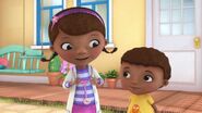 Doc-McStuffins-Season-1-Episode-26-Bronto-Boo-Boos--Brontosaurus-Breath