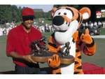 Tiger-woods.jpg (207 KB) Tiger with Tigger
