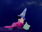 Fantasia-disneyscreencaps.com-3601