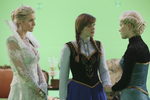 Once Upon a Time - 4x06 - Family Business - Production - Ingrid, Anna and Elsa