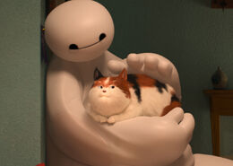 Baymax-and-mochi-big-hero-6