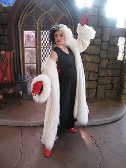 Cruella De Vil HKDL