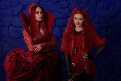 strapless open back dress Descendants: The Rise of Red Cosplay Costume Queen of Hearts Red Dress –  ACcosplay