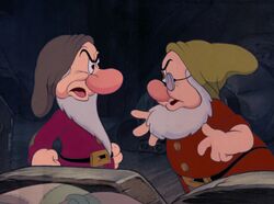 Snow-white-disneyscreencaps.com-4285