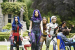 Descendants 3 still (10)