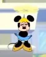 Spinning Bow.png (195 KB) The Spinning Bow: Makes you fly like a Propeller hat (or maybe a Helicopter).