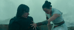 Rey heals Kylo