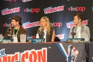 Sarah Michelle Gellar with Dave Filoni and Taylor Gray at the 2015 New York Comic Con.