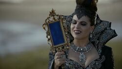 Once Upon a Time - 6x08 - I'll Be Your Mirror - Queen with Mirror 3