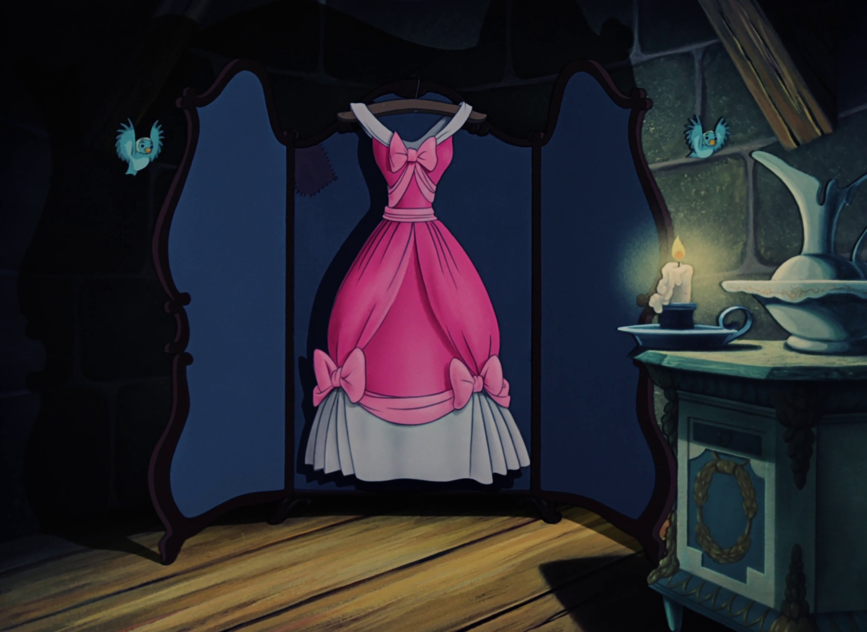 https://static.wikia.nocookie.net/disney/images/f/f2/Cinderella-disneyscreencaps.com-4557.jpg/revision/latest?cb=20140715214905