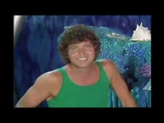 Muppet_Songs-_Mac_Davis_-_Baby_Don't_Get_Hooked_on_Me