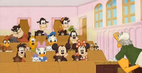 Donald y otros personajes en Disney UniBEARsity.