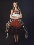 AliceInWonderland2010PublicityPhoto12.jpg (604 KB) Mia Wasikowska as Alice Kingsleigh (5).