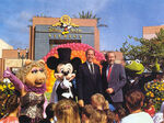 Mickey with Miss Piggy, Michael Eisner, Jim Henson and Kermit the Frog