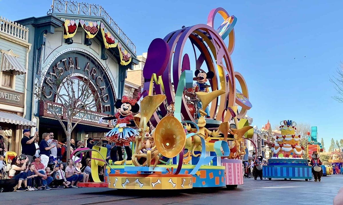 Disneyland Central Golden or Brass Spike 