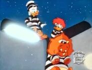 Tootsie, along with Bubba and Scrooge, escaping from prison