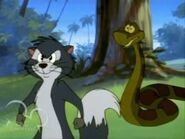 Kaa&Mango.jpg (13 KB) Mungo with Kaa