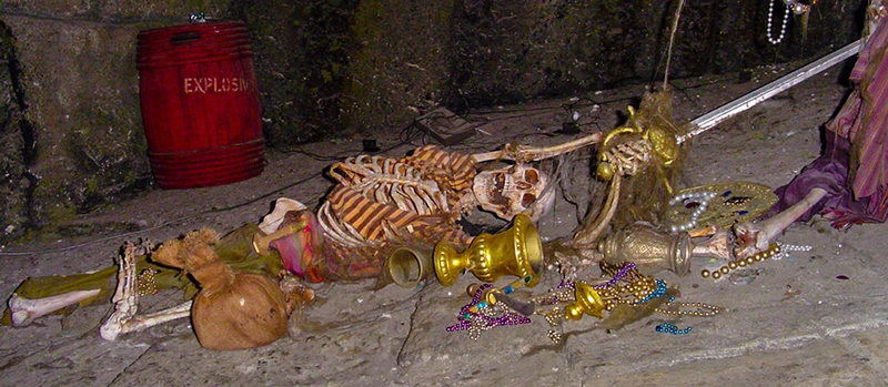 Sword Skeleton Pirate