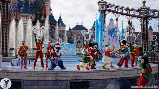 A Merry Stitchmas Paris