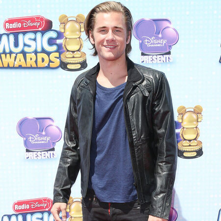 Luke Benward Disney Wiki Fandom