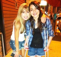 With friend and co-star Miranda Cosgrove.