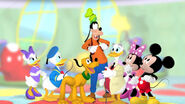 Group picture goofy's hat