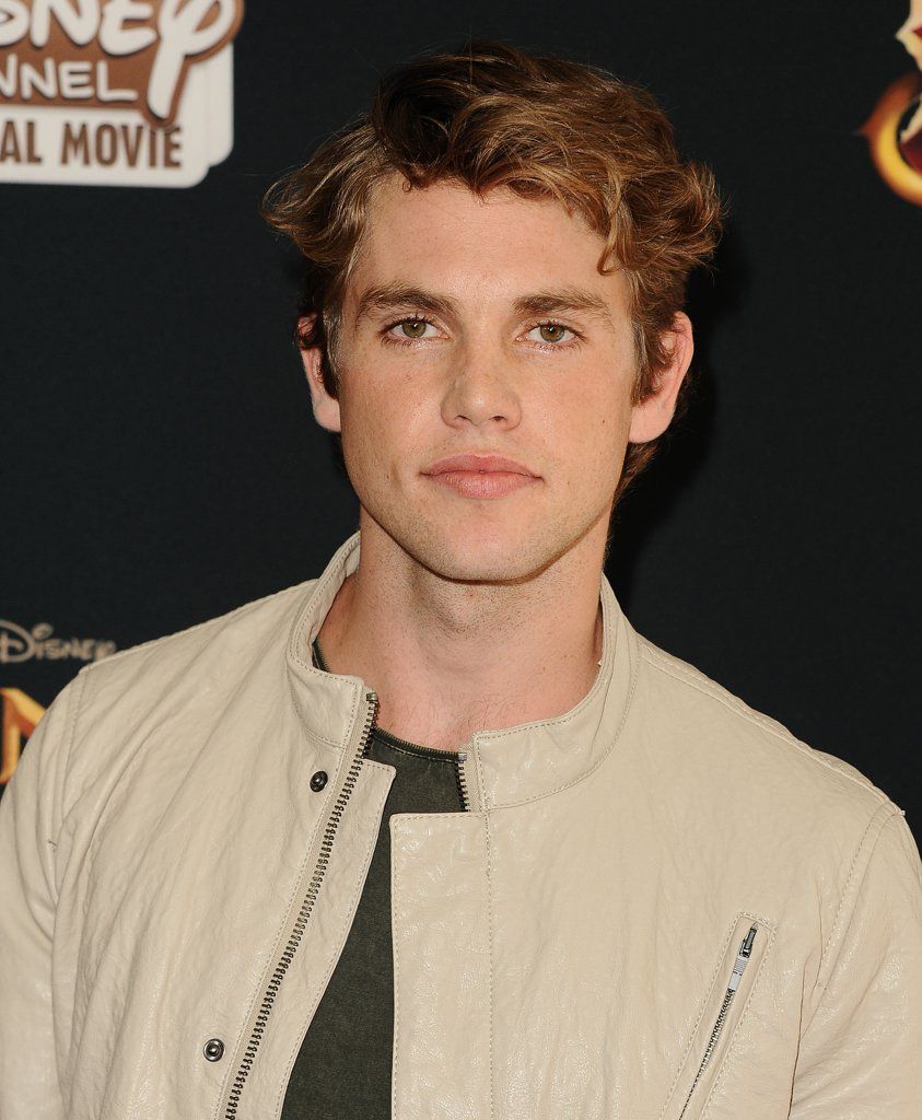 Jedidiah Goodacre - Hunter  Cute blonde guys, Blonde guys, Actor model