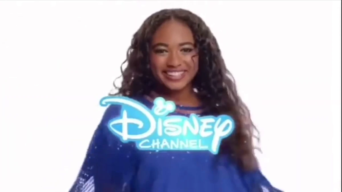 Chandler Kinney/Gallery | Disney Channel Wiki | Fandom