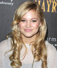 Olivia Holt 15