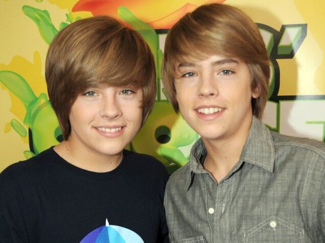 dylan and cole sprouse 2001