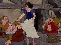 Snow-white-disneyscreencaps.com-6275