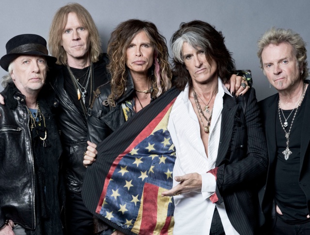 Gallery: Aerosmith rocks out in Fenway Park – Boston Herald