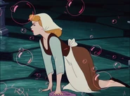 Cinderella-disneyscreencaps.com-3090.jpg (263 KB)